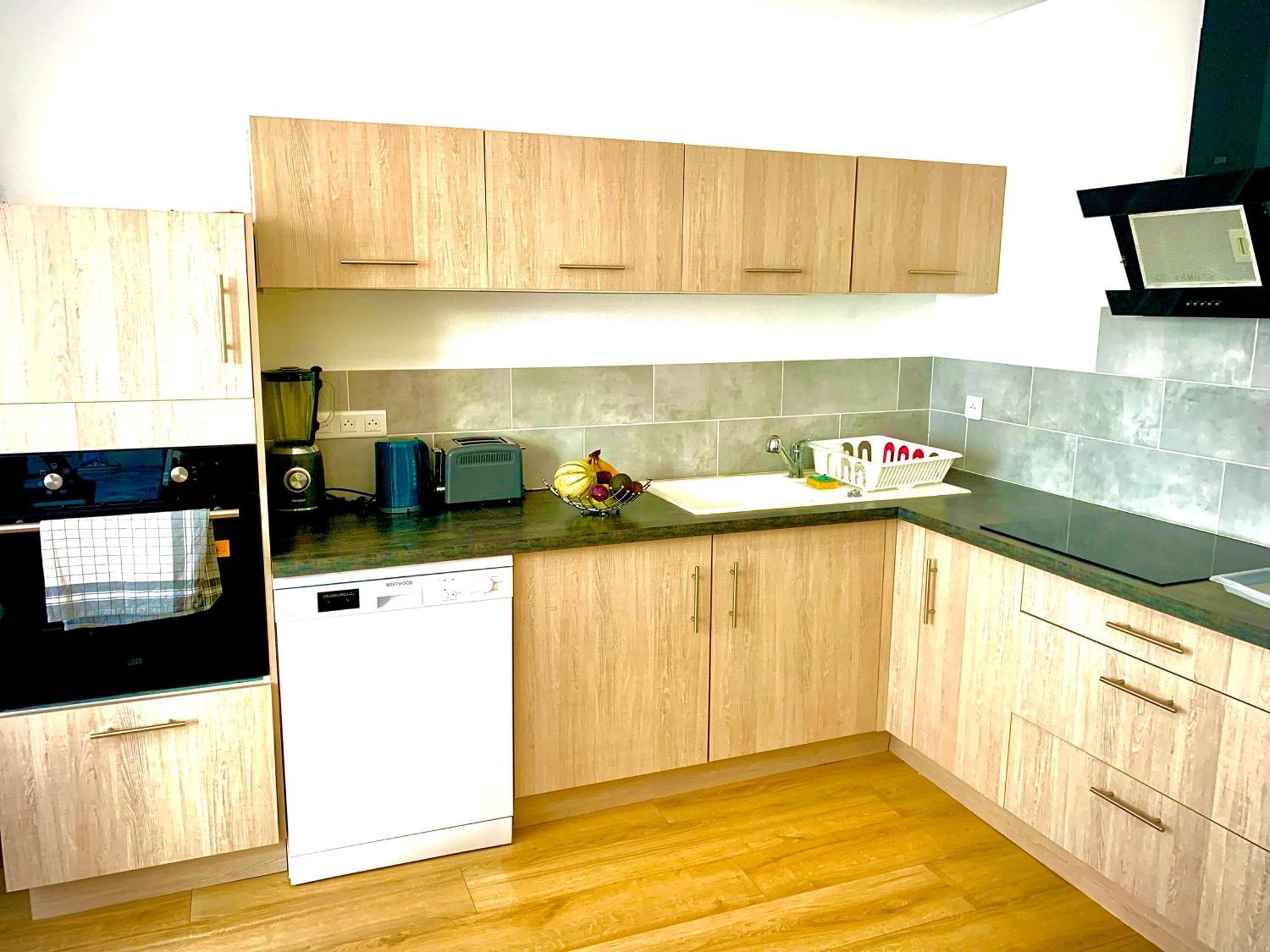L Indemodable Renove Spacieux Et Lumineux Avec 2 Chambres Саарбург Экстерьер фото